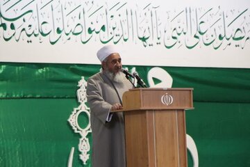 امام جمعه اهل سنت اسدیه: قتل عام مسلمانان نتیجه نبود وحدت است