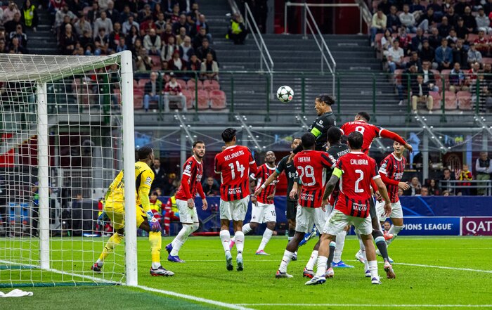 برتری لیورپول مقابل میلان با درخشش عناصر تدافعی در شب سلاخی دینامو به دست بایرنمونیخ