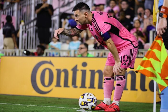 پیروزی استقلال و تساوی پرسپولیس در روز تمجید آلمانیها از حسن یزدانی