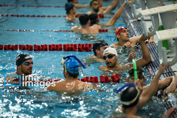 Campamento del equipo nacional de natación en Mashhad