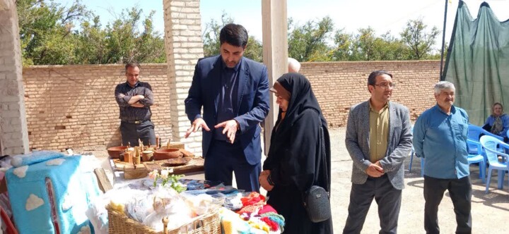 بانوان روستایی در آباده، همیار مزرعه شده و به بخش تعاون پیوستند