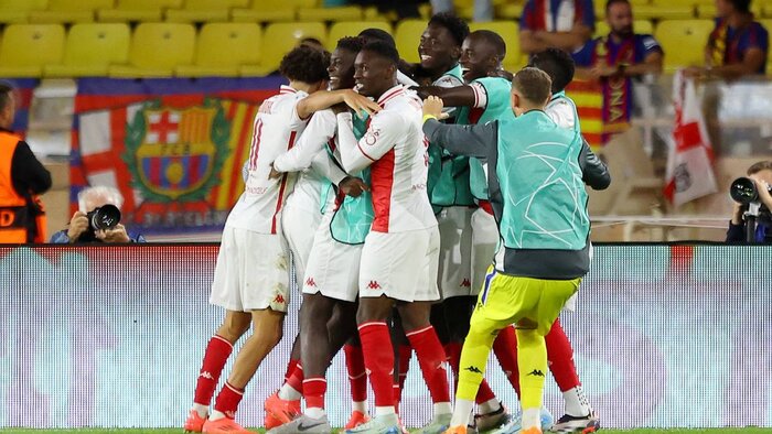 شکست بارسلونا ۱۰ نفره مقابل موناکو در شب تساوی آرسنال به لطف دستان رایا