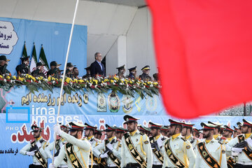 Desfile de las Fuerzas Armadas