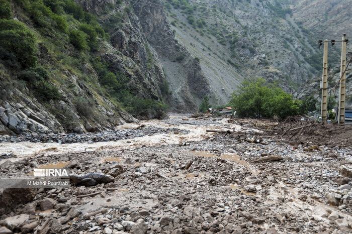 تداوم باد و باران در مازندران/ هشدار طغیان رودخانهها