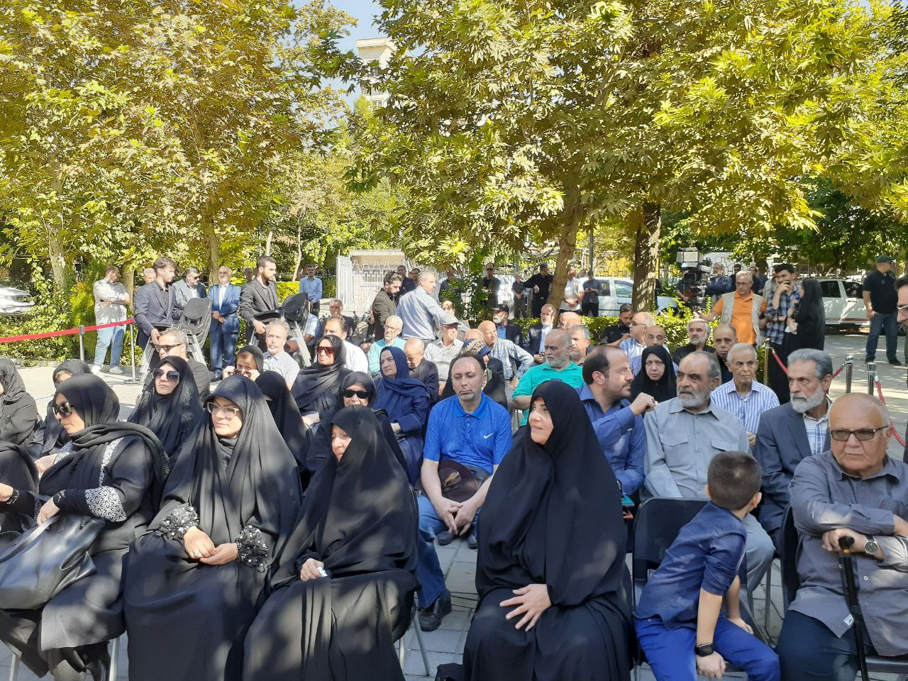 بدرق، پژوهشگر تاریخ اسلام