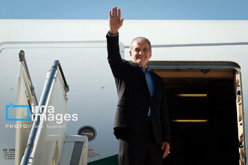 Seeing off Iran's president to New York