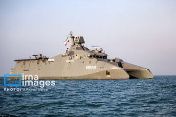 Iran's Navy parade in Bandar Abbas