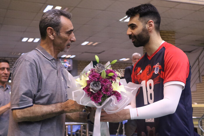 تحمیل بازیکن به تیم ملی والیبال از سوی مافیا در روز آرزوی هاشمی نسب برای دربی