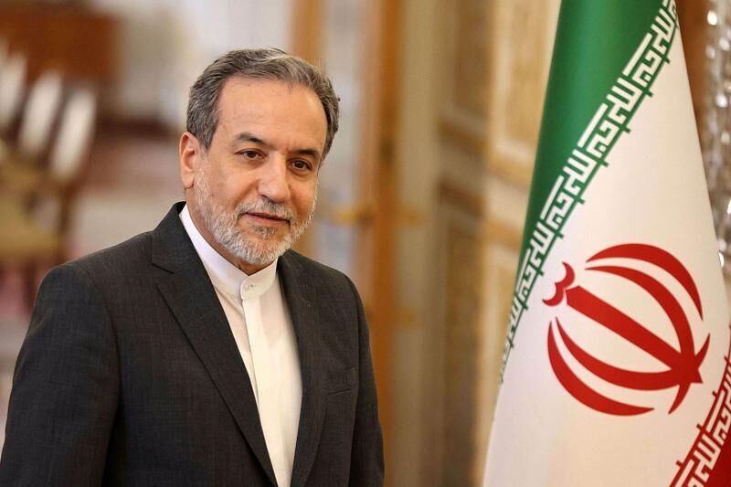 FM Araghchi hails efforts of Iranian diplomats in Beirut