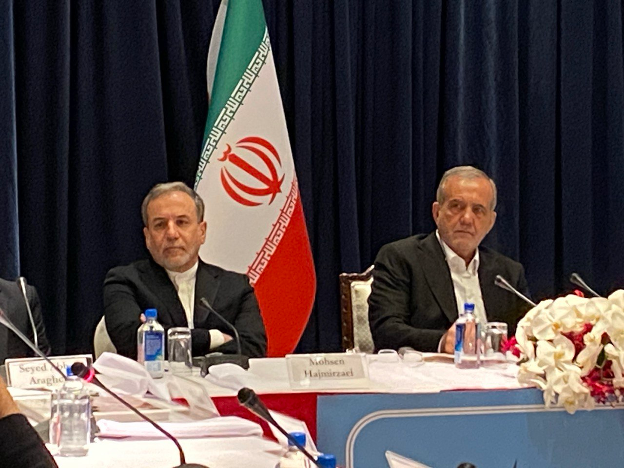 سخنرانی پزشکیان در نشست گفتوگوی ادیان آغاز شد