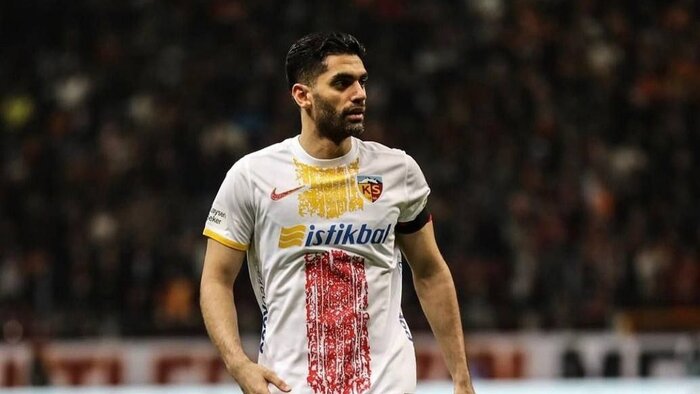 کریمی: میخواستم به استقلال برگردم اما پنجره بسته بود / در آستانه دربی، لطفاً خویشتنداری کنید 2