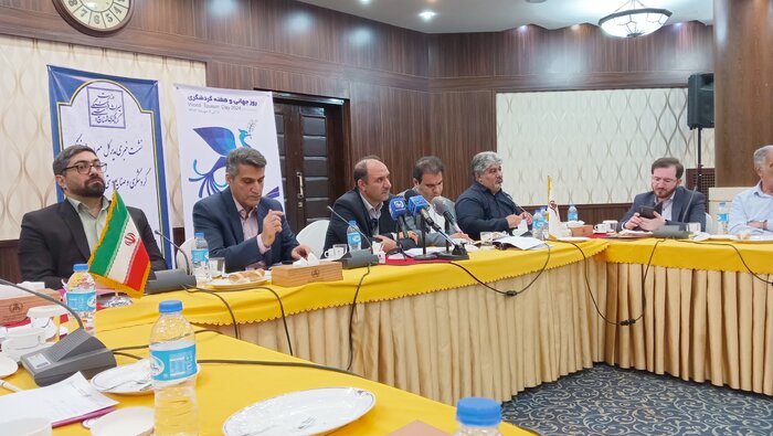 مدیرکل میراث فرهنگی کرمانشاه: با تورهای غیرمجاز گردشگری برخورد میشود