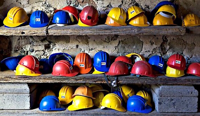 به بهانه حادثه معدن طبس؛ مستمری بازماندگان چگونه محاسبه میشود؟