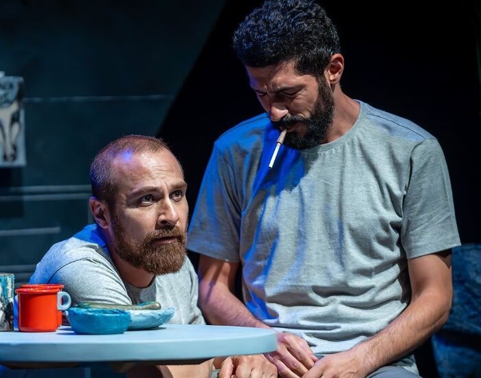 «من و گربهی پری»؛ روایت یک اسارت شیک