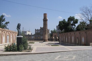 دارالقرار شمس، قطب فرهنگ و هنر ایران زمین