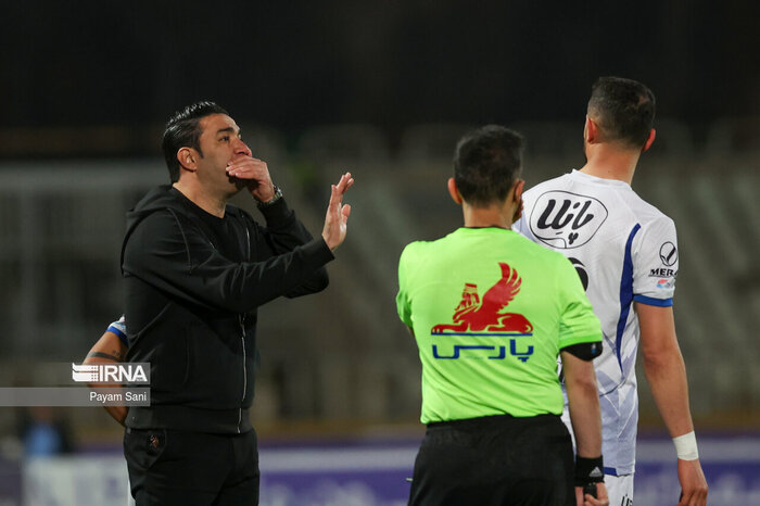 تلنگر به مدیران غیر «اصولی» در روز دلتنگی مرد پرتغالی برای تراکتوریها