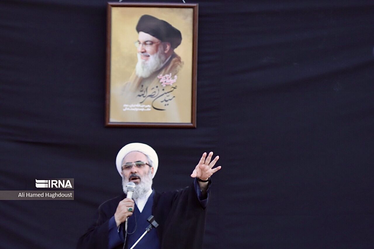 نصرالله، سید تکلیف گرا به وسیله بمبهای آمریکای جنایتکار به شهادت رسید نصرالله، سید تکلیف گرا به وسیله بمبهای آمریکای جنایتکار به شهادت رسید