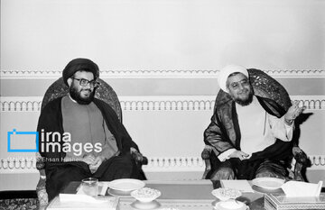 Les images archives du martyr Seyed Hassan Nasrallah