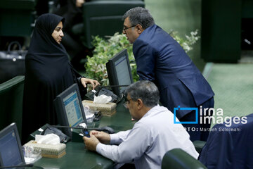 La sesión abierta del Parlamento iraní