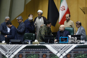 La sesión abierta del Parlamento iraní