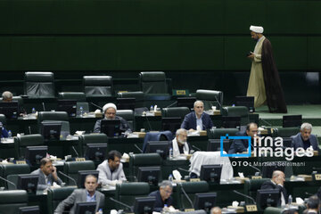 La sesión abierta del Parlamento iraní