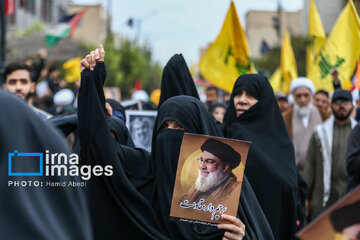 Seminaristas en Qom se reúnen para condenar los crímenes del régimen sionista