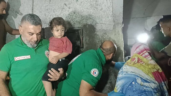 تداوم جنایت صهیونیستها؛ جنگندههای رژیم صهیونیستی ۲ منزل مسکونی را بمباران کردند