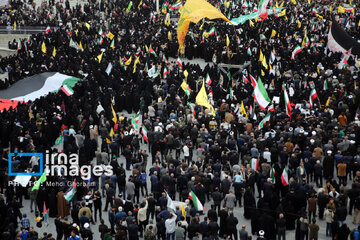 Demonstration in Mashhad to condemn Zionist regime's crimes