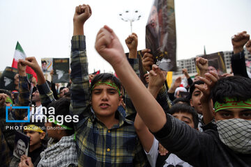 Demonstration in Mashhad to condemn Zionist regime's crimes