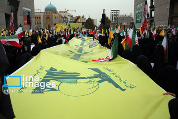 Demonstration in Mashhad to condemn Zionist regime's crimes