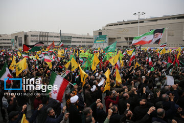 Demonstration in Mashhad to condemn Zionist regime's crimes