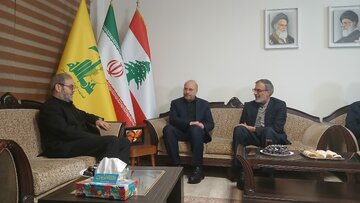 Le Président du Parlement iranien et le PDG d'IRNA rendent hommage à l’âme du grand martyr Seyyed Hassan Nasrallah