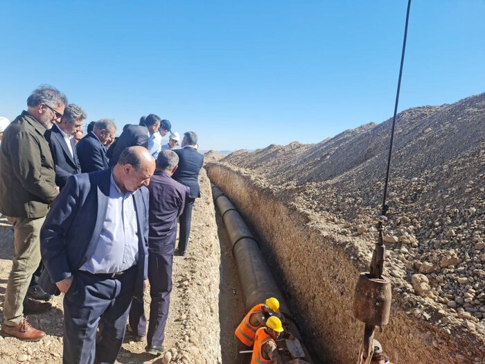 بازدید مشاور معاون اول رئیس جمهور از پروژه آبررسانی شهر آکره 