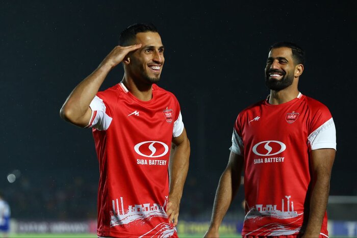 درخشان: پرسپولیس در خط دفاع و هافبک مشکلات زیادی دارد/ احمدزاده استاندارد نیست