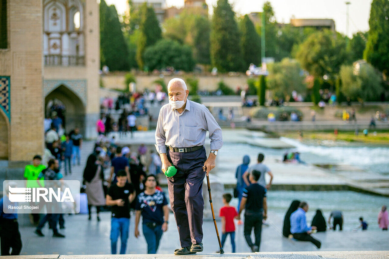 تاثیر پیاده روی در کاهش فشار خون سالمندان