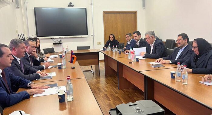 توسعه همکاریهای صنعتی و معدنی بین ایران و ارمنستان/ اهمیت رفع موانع لجستیکی