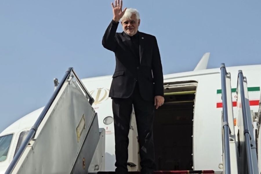 Le premier vice-président iranien arrive à Erevan