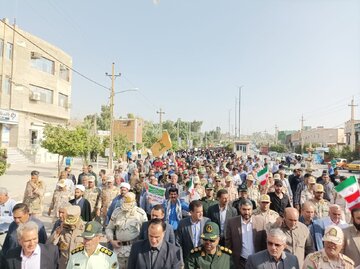 فیلم | راهپیمایی مرزنشینان قصرشیرین در حمایت از وعده صادق۲