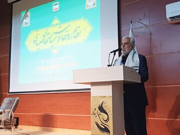 استاندار لرستان: جهاد علمی با کمک روحانیون محقق می‌شود