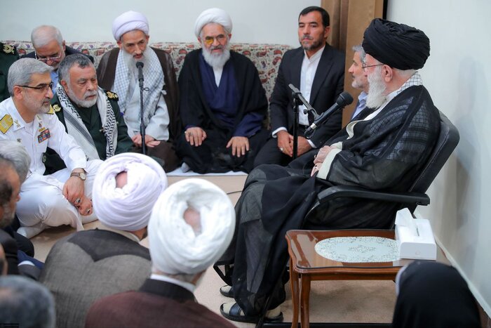 رهبر معظم انقلاب: مردم مازندران از لحاظ فداکاری همهجانبه برای انقلاب اسلامی شاخص هستند