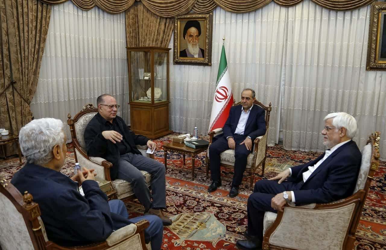 حضور معاون اول رییس جمهور در نخستین روز کاری استاندار آذربایجان شرقی حضور معاون اول رییس جمهور در نخستین روز کاری استاندار آذربایجان شرقی