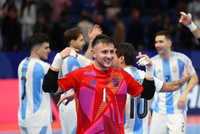 تاکید بر انتخاب سرمربی خارجی برای استقلال در روز خاطره بازی AFC با پرسپولیس