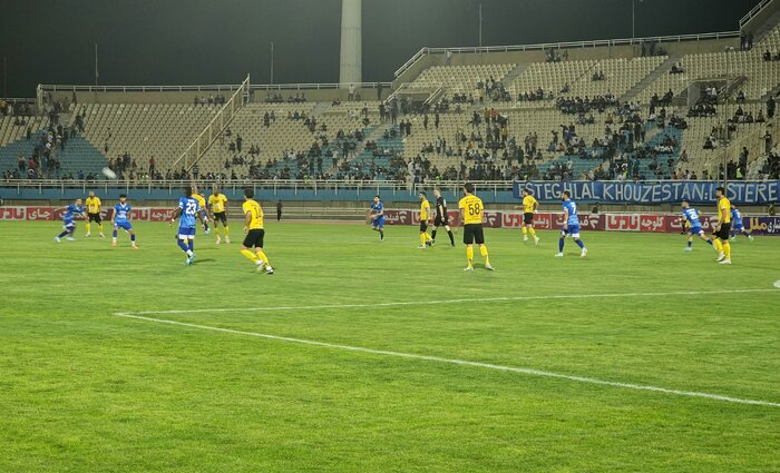 سپاهان صدر را از پرسپولیس پس گرفت؛ برتری طلاییپوشان مقابل استقلال در خوزستان