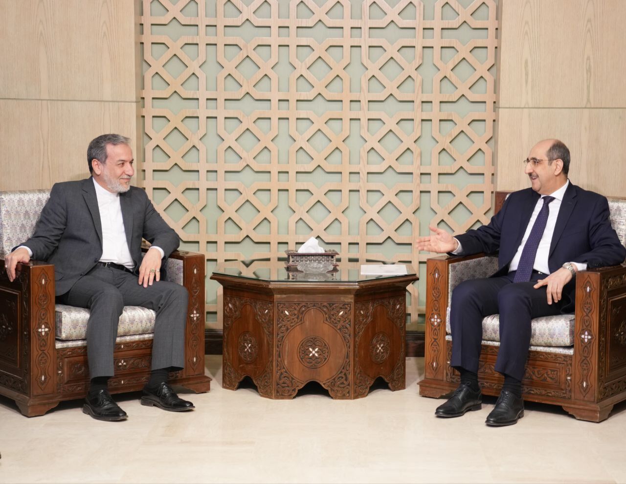 متحدث الخارجية : وزراء خارجية ايران وسوريا يؤكدان على التضامن الدولي لوقف الابادة الجماعية بغزة متحدث الخارجية : وزراء خارجية ايران وسوريا يؤكدان على التضامن الدولي لوقف الابادة الجماعية بغزة