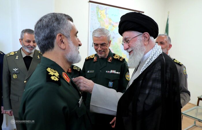 Supreme Leader awards Victory Medal to General Hajizadeh for victorious performance in True Promise operation