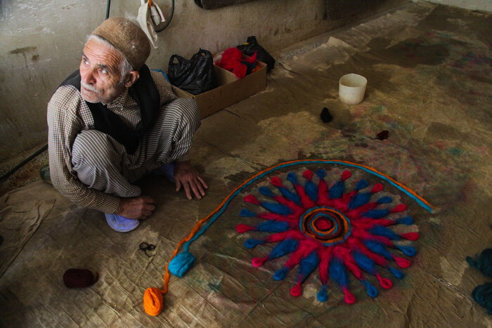 چالشها و فرصتهای احیای صنایع دستی در عصر مدرن