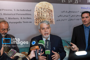 Pezeshkian unveils Achaemenid tablets returned from US