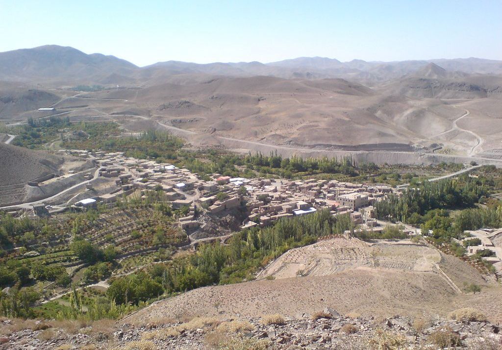 ماندگاری روستاهای فارس در پرتو محرومیت‌زدایی