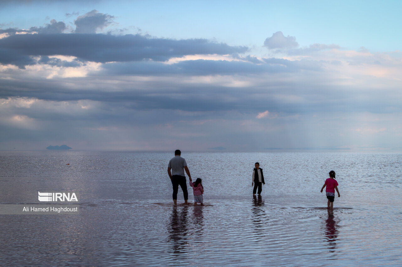 تعیین حق آبههای جدید در حوضه آبریز دریاچه ارومیه اشتباه است تعیین حق آبههای جدید در حوضه آبریز دریاچه ارومیه اشتباه است