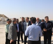 استاندار ایلام: حدود هشت هزار میلیارد ریال برای راه های دهلران هزینه می شود